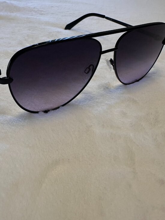 Quay High Key Aviator Glasses main image 7